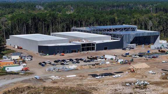 Port Wentworth Ice Cove & Amphitheater – Savannah Ghost Pirates